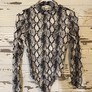 Lone-sleeve Snakeskin Bodysuit